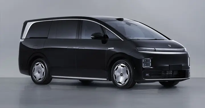 零跑D99告诉你啥叫“满配MPV”，瞄准中产家庭
