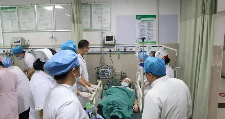 又一起吃他汀猝死！医生含泪苦劝：天凉吃他汀的人，要注意这4点