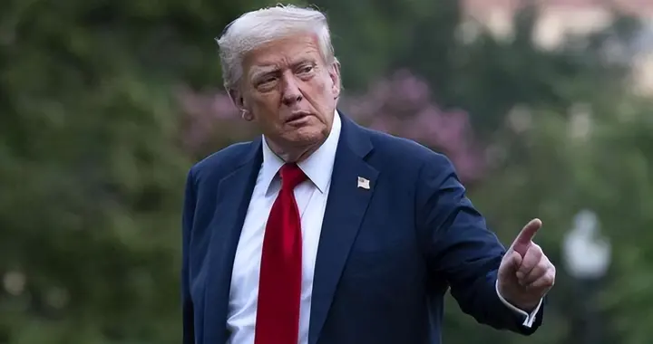 特朗普喊话欧洲“醒醒”！逼盟友加码北约军费，直言俄只忌惮美国