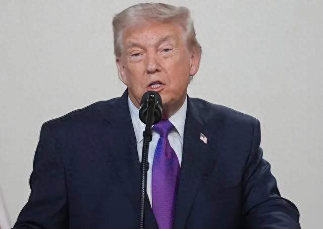 佩洛西哀叹“美国要完了！