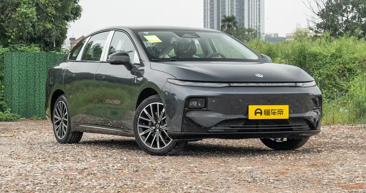 月销过万，8.98万起售，激光雷达+650km续航，零跑B01实力如何？