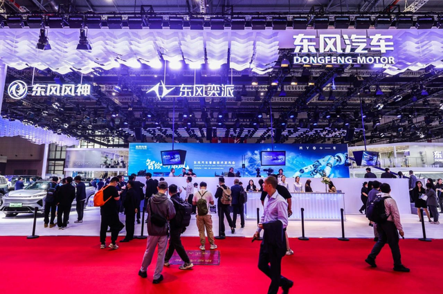 东风汽车亮剑2025上海车展 携手中国联通绘就智能出行未来