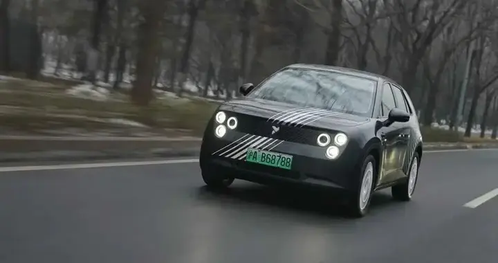 9.68万起、420km、还能换电，这台4米级纯电小车，适合哪些人？