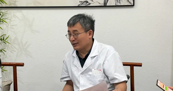 方法是土了点，但对付耳鸣脑鸣很管用，坚持 3 个月！