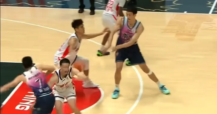 随着广州114-81，广东78-96，广厦99-94，CBA最新积分榜出炉