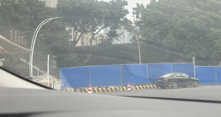 莆田学园南街施工堵心！半幅通行+红绿灯“僵住”，盼赶紧优化