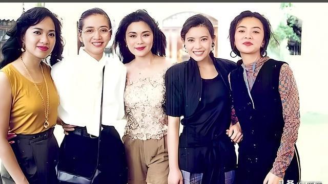 萍萍：90年代末的珍贵合影，集齐了港圈5