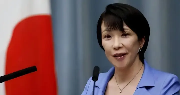 中俄相继出手，高市早苗求锤得锤，日本领土该重新定义了