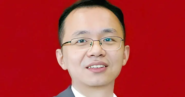 354.4亿！80后上海小伙，带领中国“算力芯片”破壁上市