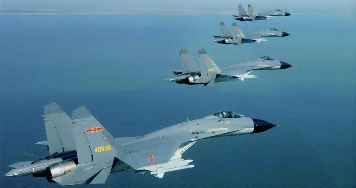 中国采购战机曾遇狮子大开口，苏联趁机抢走大单：让中国进步30年