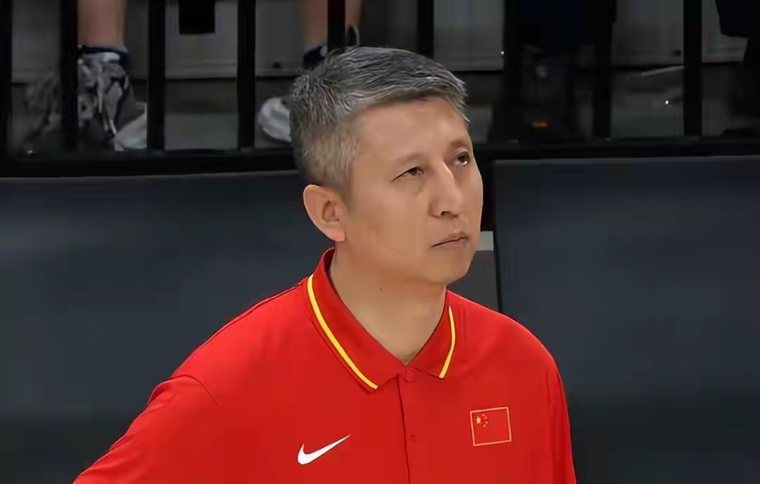 看看现在的日本男篮，变化还是非常大，不仅有归化球员，其身高也很高大了。...