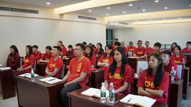 体育九倍镜：开会不能提高成绩！中国篮球应