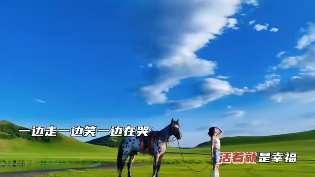 雨夜漫步，霓虹闪烁，伞下行人匆匆。