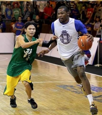 吴悠与罗斯、杜兰特单挑让你感受职业与业余的