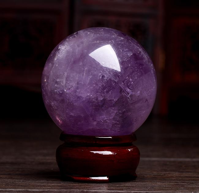 紫水晶有哪些种类?它的鉴别方法又是什么?