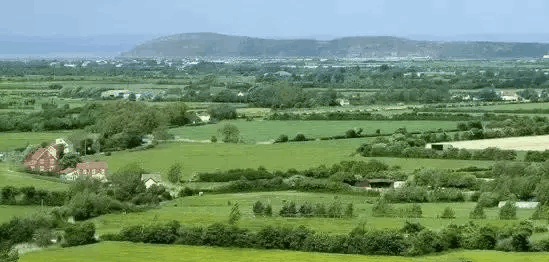 中国人均住宅_中国农民的人均土地(3)