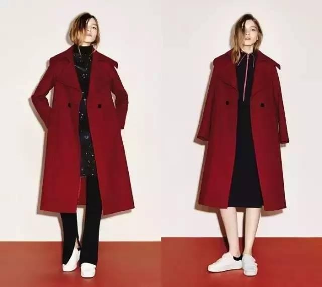 风衣式连衣裙搭配_黑色风衣搭配连衣裙图