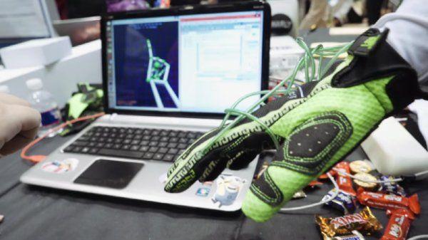 异地恋见面必须做的事 异地恋情侣的福音, 西蒙