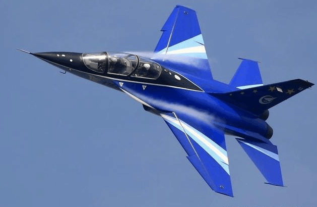 歼20服役在即中国急需一战机辅助, 关键时候乌