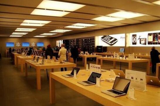 苹果因为歧视黑人问题遭起诉索赔8000万