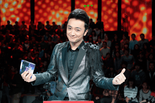 央视第一帅小伙, 老爸是著名文学翻译, 老婆颜值