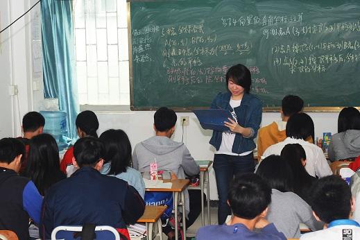 这个高职高考辅导班的老师都是精