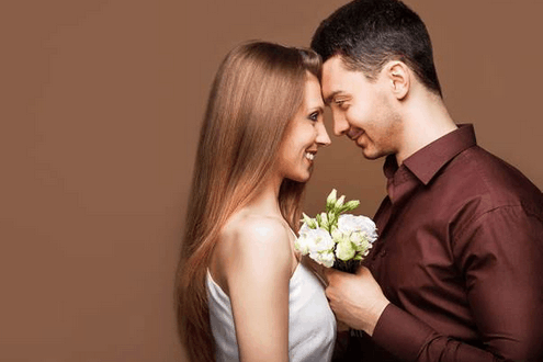 男人真心把你当成媳妇, 他才会做这六件事!