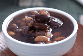 想要补肾益气, 每天喝一碗黑米粥健康又长寿