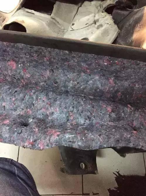 【扎心啊!大众死性不改 途观L使用黑心棉!】