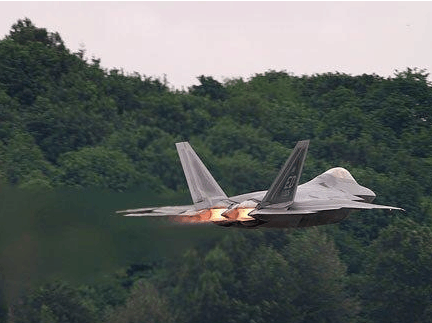 飞机发动机喷蓝火和红火, 两者之间什么区别?