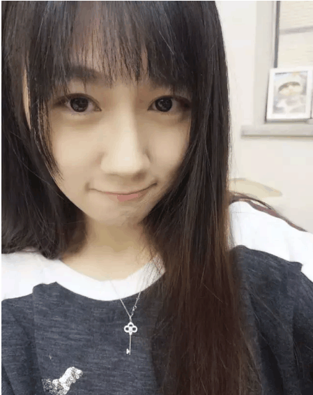 小苍: 和大哥开房是假的 我们的关系非常纯洁