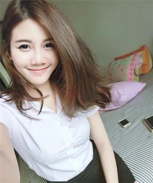 妹子图书馆看书 内衣脱_图书馆看书图片