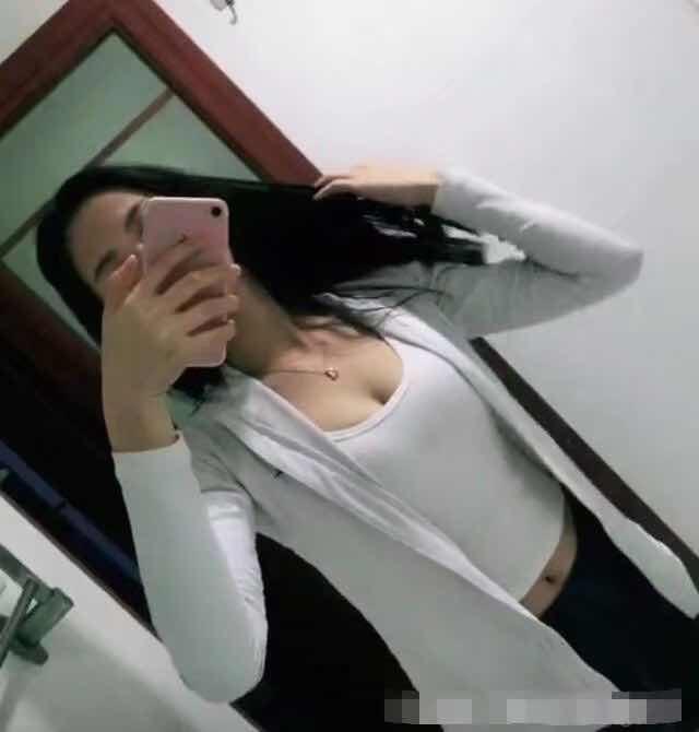 女人对你“有意思”的3种暗示, 男人千万不要错过了