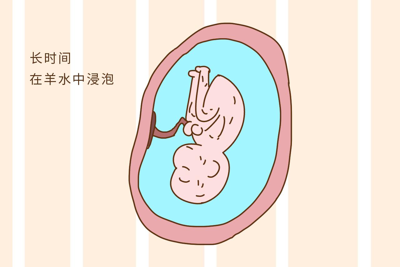 宝妈嫌弃刚出生的女儿长得丑, 女儿的反击把医生逗乐了