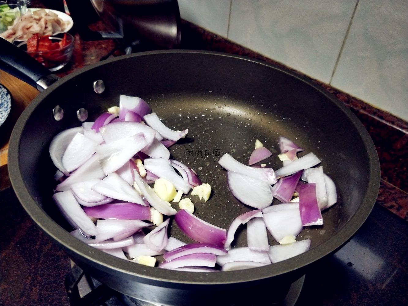 红烧肉这样做, 你一定没吃过, 比饭店卖的好吃, 一点都不肥腻, 入口即