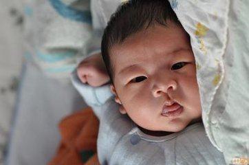 爸爸姓“陈”, 听完给女儿取的名字, 妻子落泪, 医生护士也点赞!