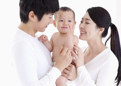 这3种爸妈很容易造成孩子性格软弱, 为了孩子好, 可要改掉