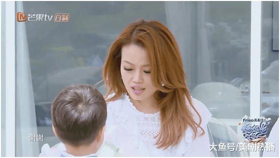 《妈妈是超人》嗯哼学西餐礼仪变身小绅士, 与仙女姐姐约会超会聊!
