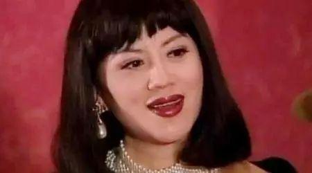 “中国第一美妇”曾离婚坐牢, 70岁却成美艳整容脸
