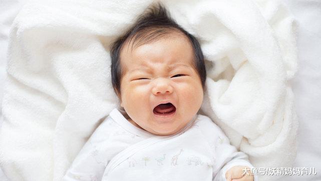 宝宝哭一声, 妈妈腿都软, 新生儿哭闹的3大原因和护理方法