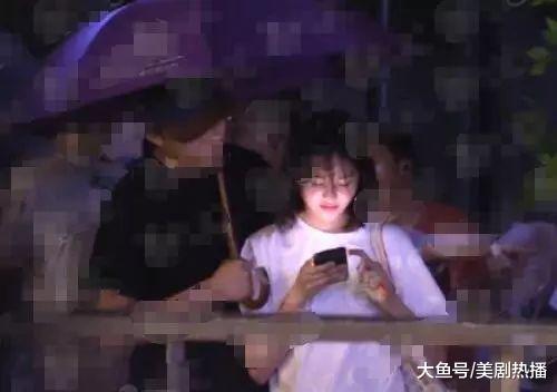 郑爽新恋情坐实, 新男友家境不错, 长相身高都比胡彦斌强!