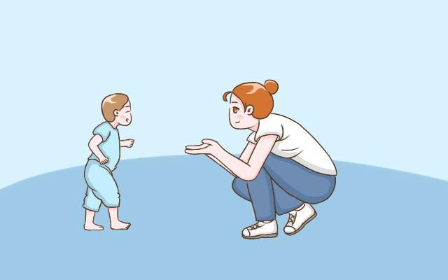 “10个月扶墙走, 12个月满家跑”别人的孩子为什么学走路这么快