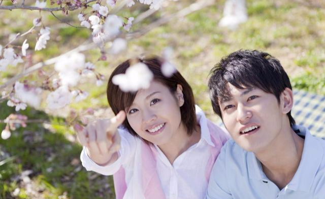 女人对你有这五个表现, 说明她心里只有你, 不用怀疑!