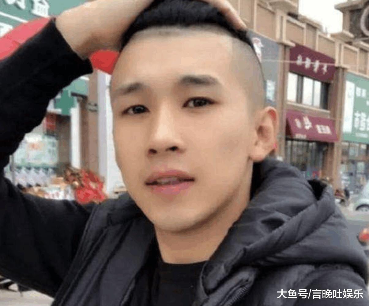 网红天佑重现直播间, 称自己被封杀是一场误会