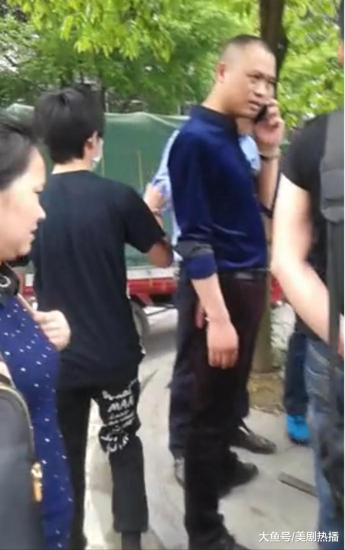 易烊千玺又遭私生饭骚扰! 盘点这些年TFboys遇到的奇葩事儿!