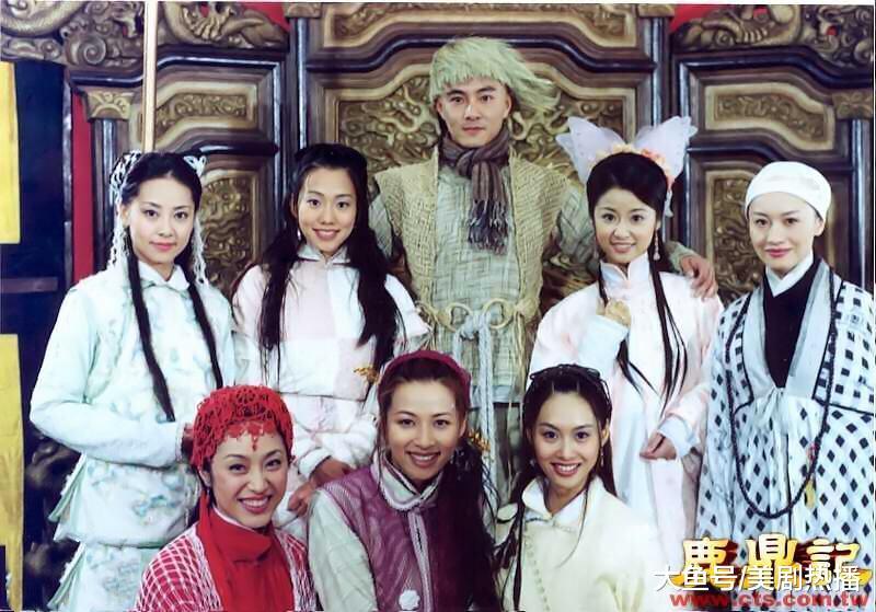 新《鹿鼎记》曝光, 张一山的7个老婆一水儿90后, 大嫂也在? !