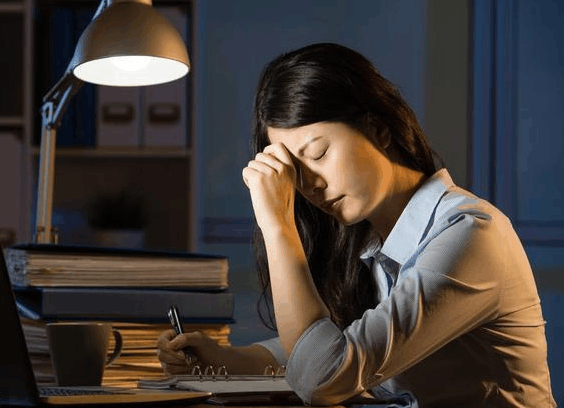 女人46到54是“生死关”, 5件事喜欢也别做, 别让身体来通知自己