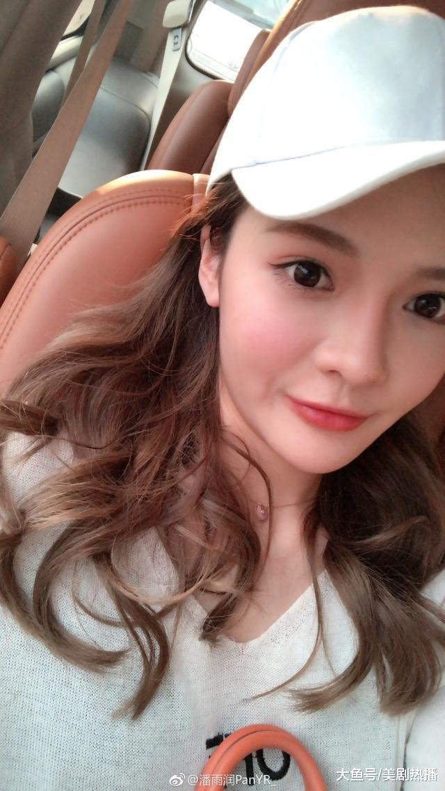 田源因她被雪藏, 王思聪因她被起诉! 深扒娱乐圈第一代网红!