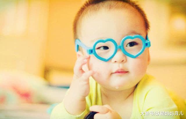 保护宝宝视力? 宝宝辅食注意3吃3不吃, 眼睛更明亮