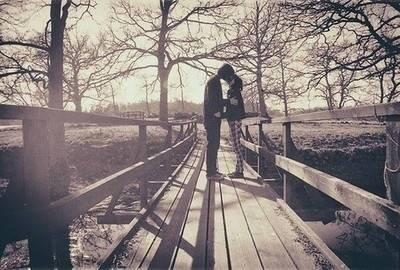 时光就像个大筛子, 经得起过滤, 最后留下来的, 才是真正的朋友